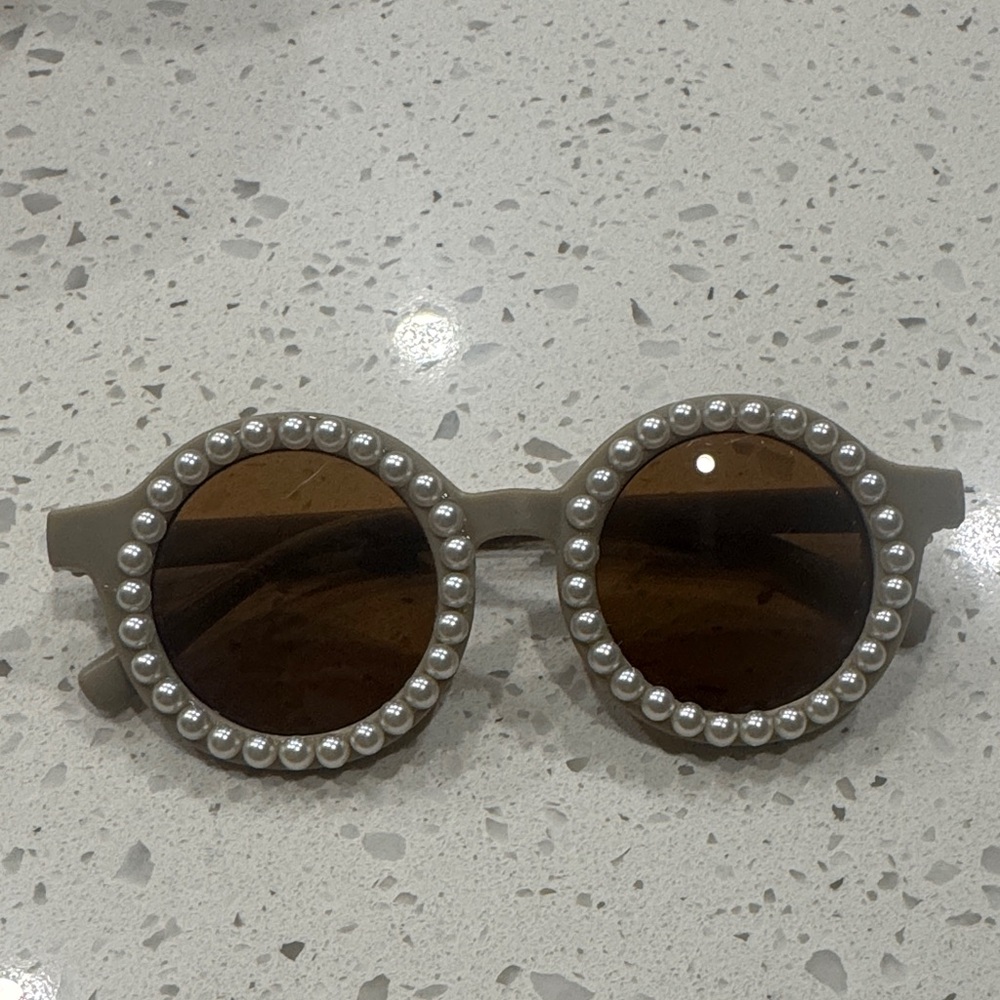 Pearl Embellished Round Sunglasses